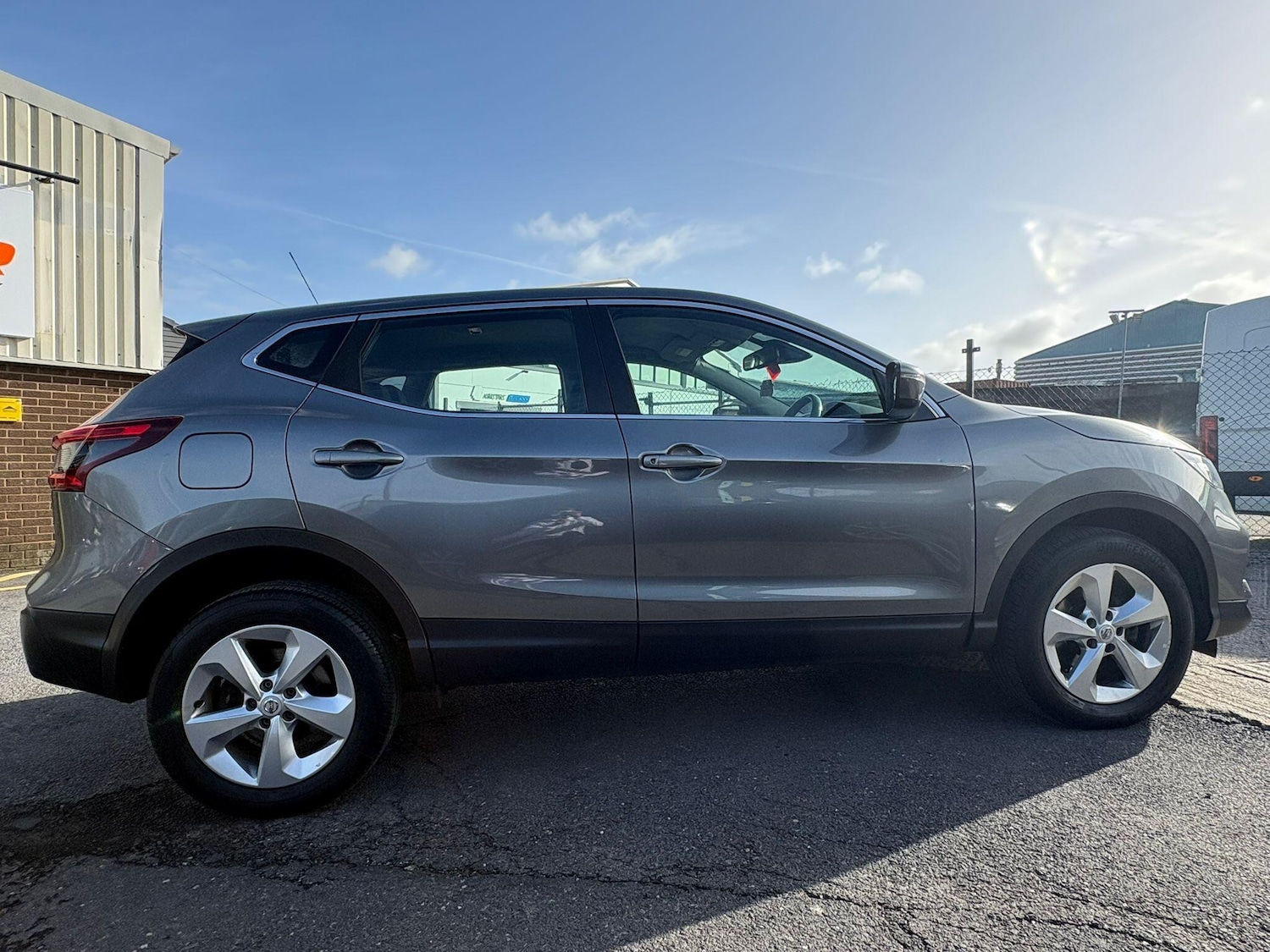 Used Nissan Qashqai 2018 for sale - 77637402: Photo 12
