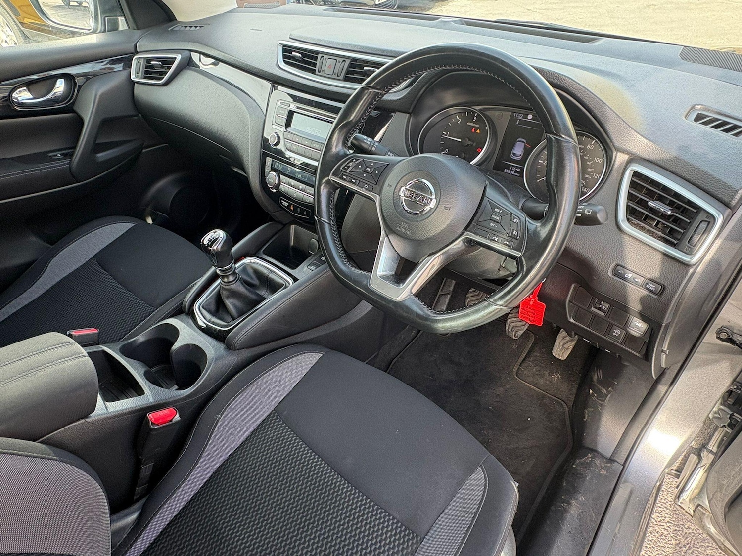 Used Nissan Qashqai 2018 for sale - 77637402: Photo 16