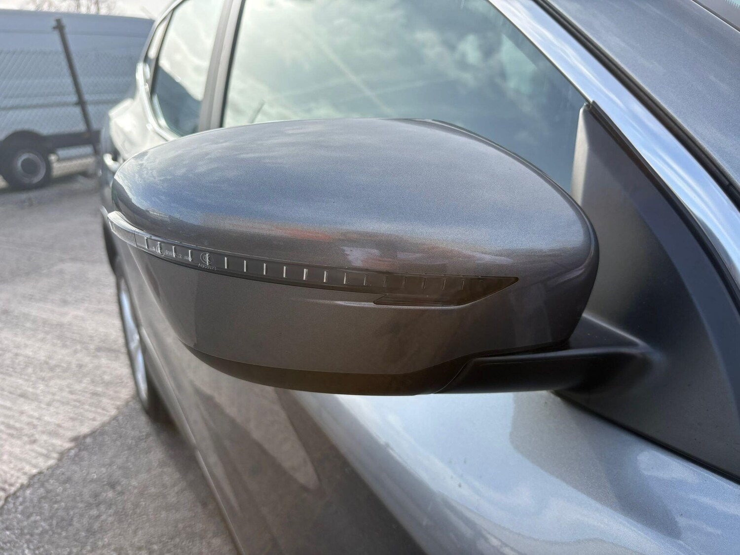 Used Nissan Qashqai 2018 for sale - 77637402: Photo 42