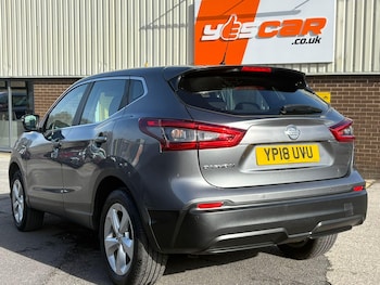 Used Nissan Qashqai 2018 for sale - 77637402: Photo