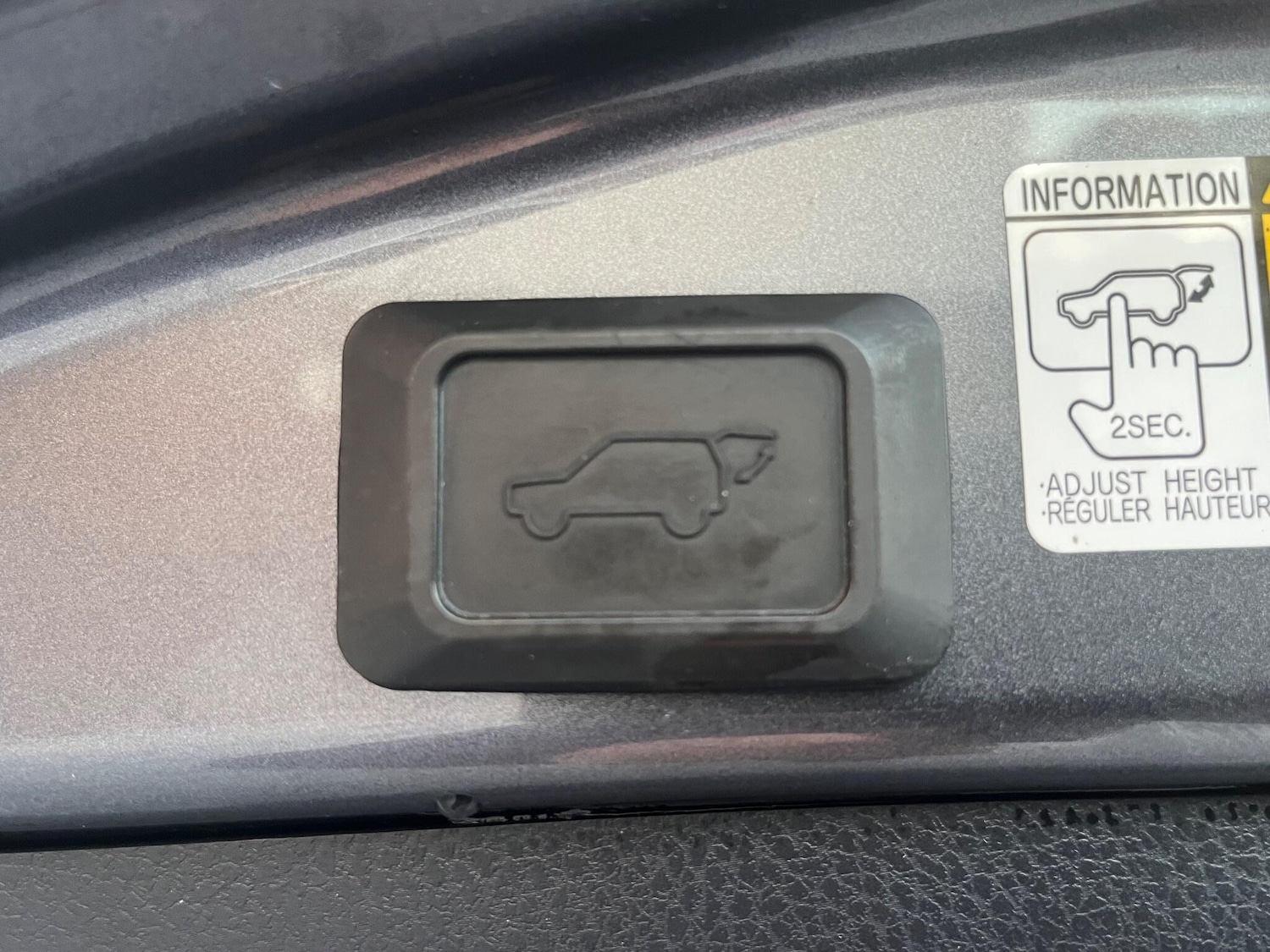 Used Toyota RAV4 2013 for sale - 76666863: Photo 23