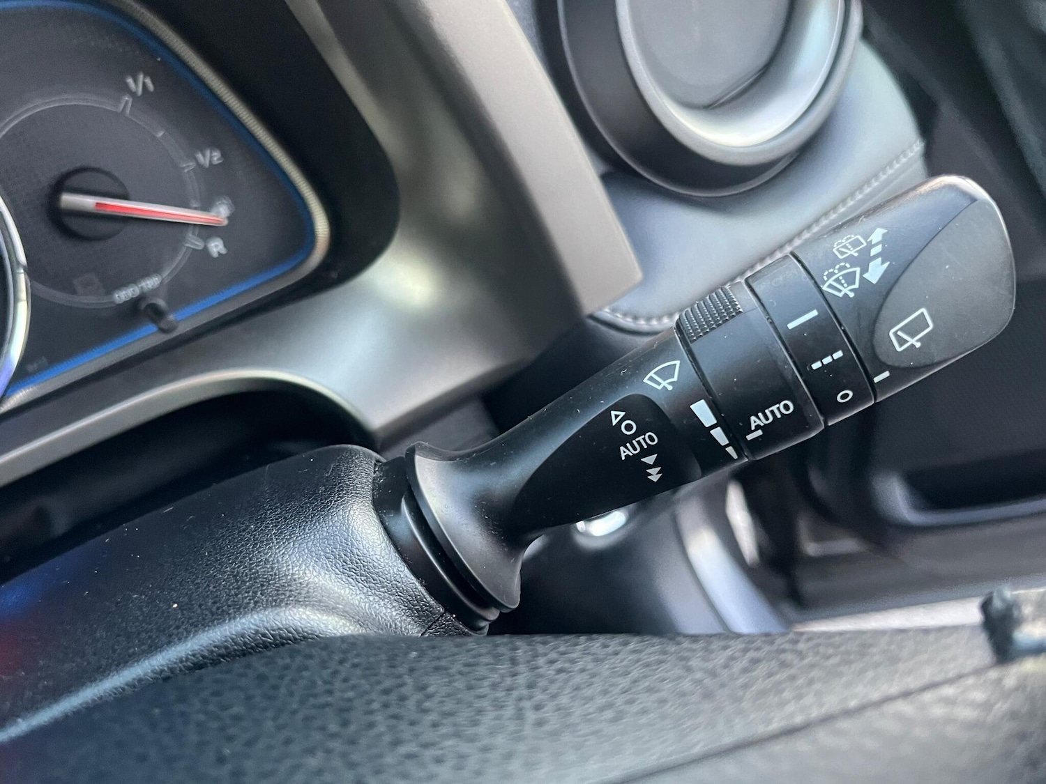 Used Toyota RAV4 2013 for sale - 76666863: Photo 31