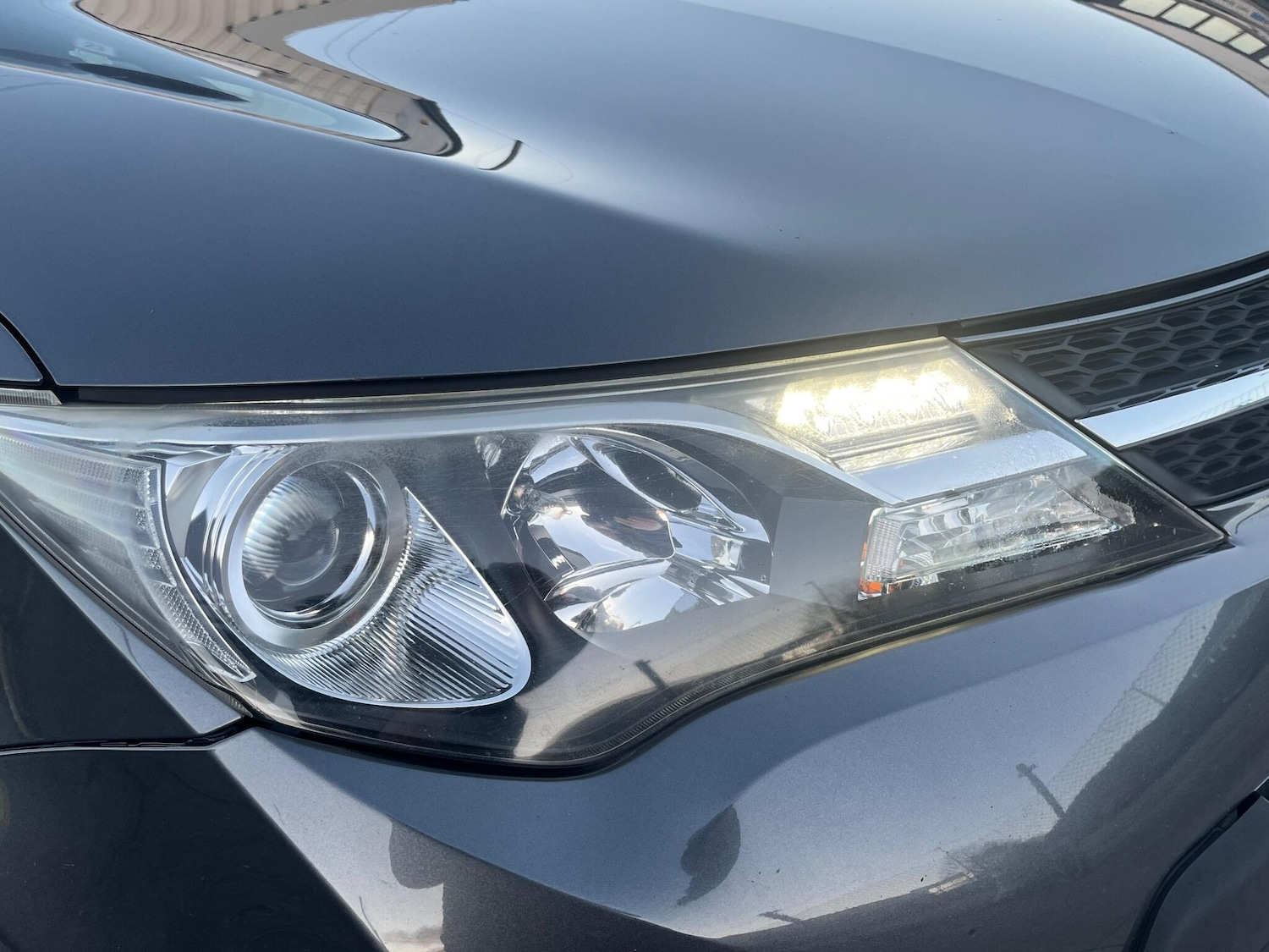 Used Toyota RAV4 2013 for sale - 76666863: Photo 48