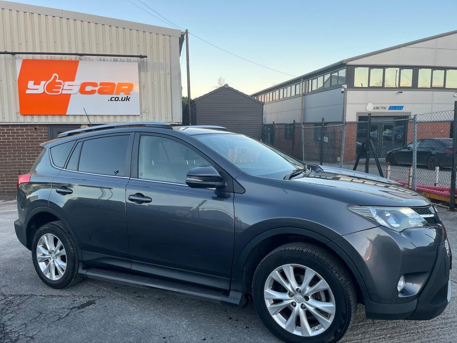 Used Toyota RAV4 2013 for sale - 76666863: Photo 5