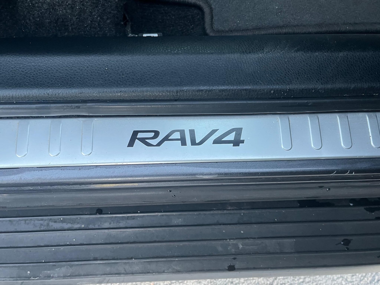 Used Toyota RAV4 2013 for sale - 76666863: Photo 52