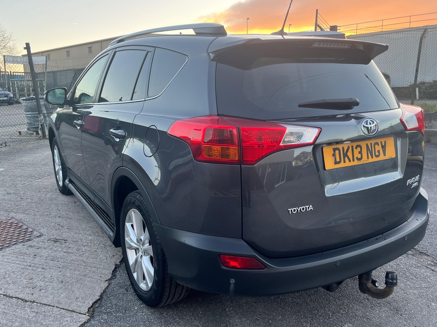 Used Toyota RAV4 2013 for sale - 76666863: Photo 7