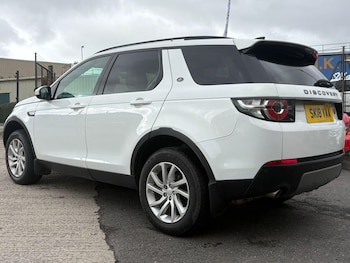 Used Land Rover Discovery Sport 2018 for sale - 78062840: Photo