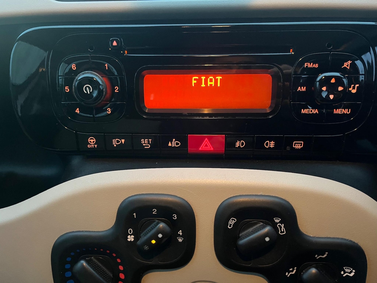 Used Fiat Panda 2014 for sale - 76658074: Photo 28