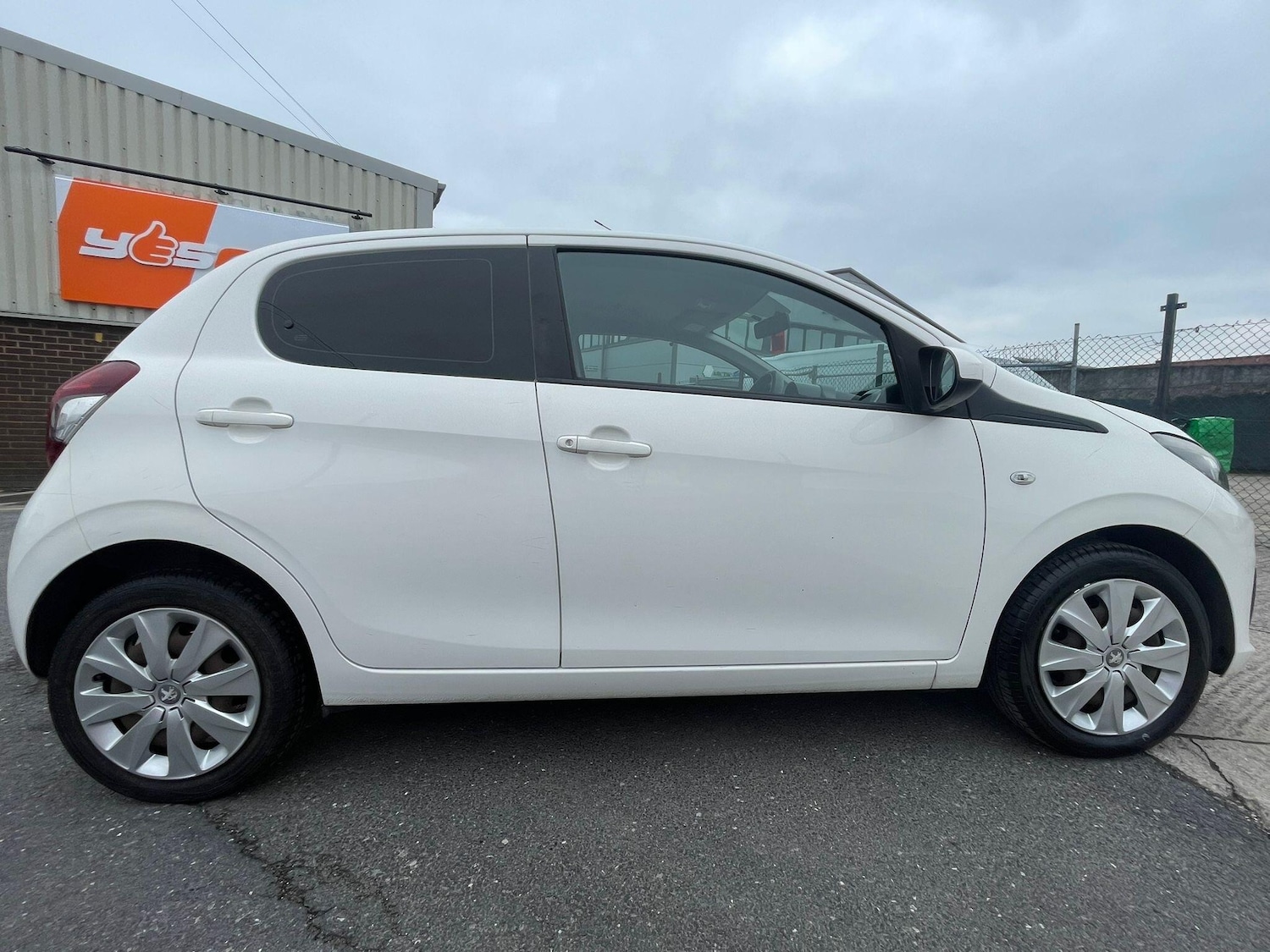 Used Peugeot 108 2017 for sale - 77794084: Photo 12