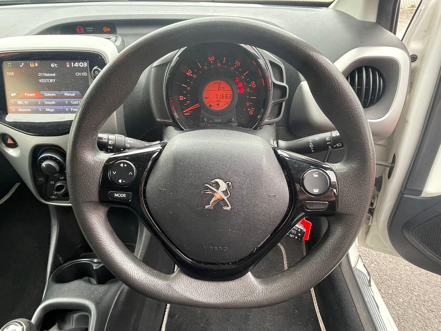 Used Peugeot 108 2017 for sale - 77794084: Photo 46