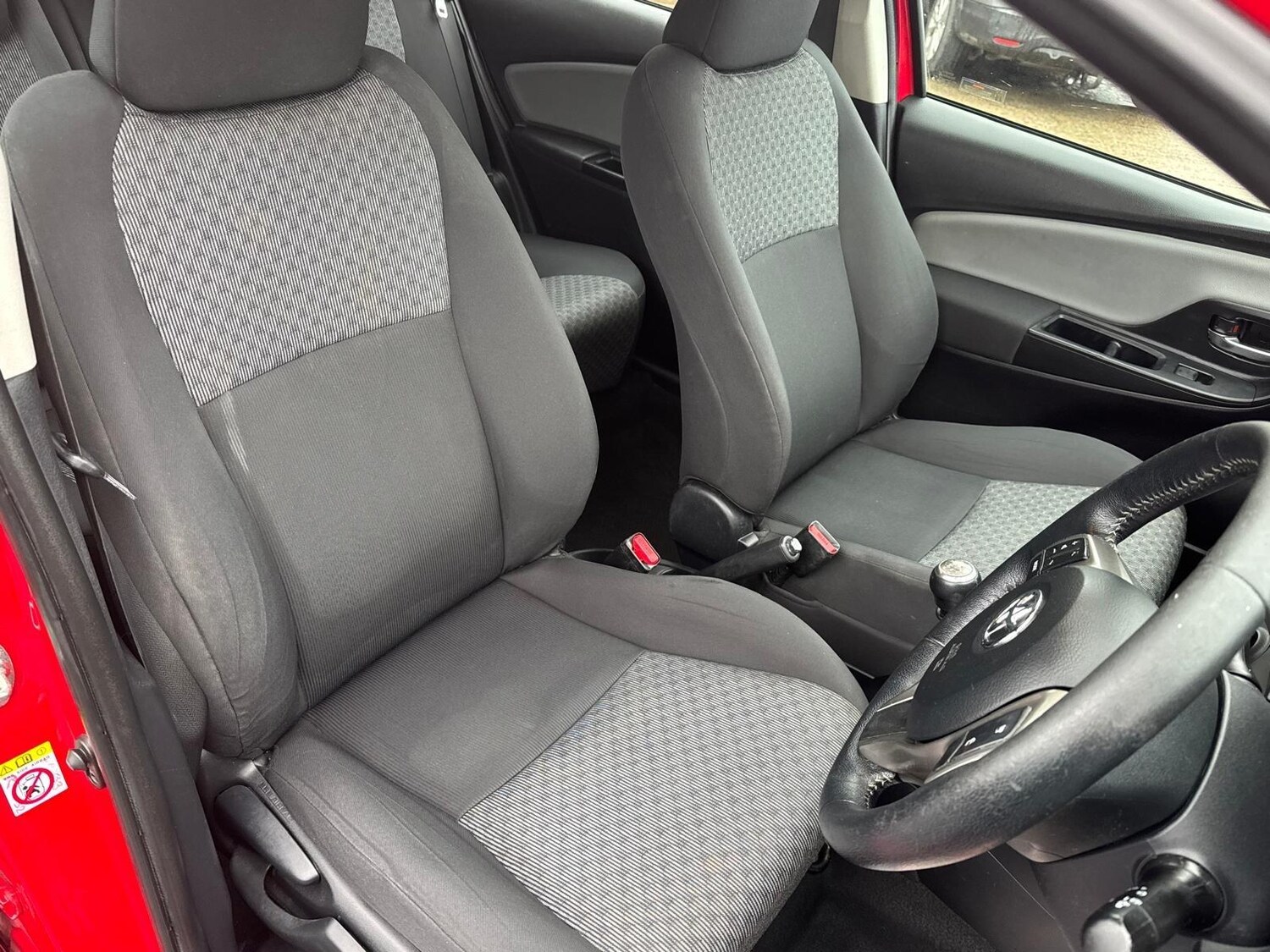 Used Toyota Yaris for sale - 78147995: Photo 27