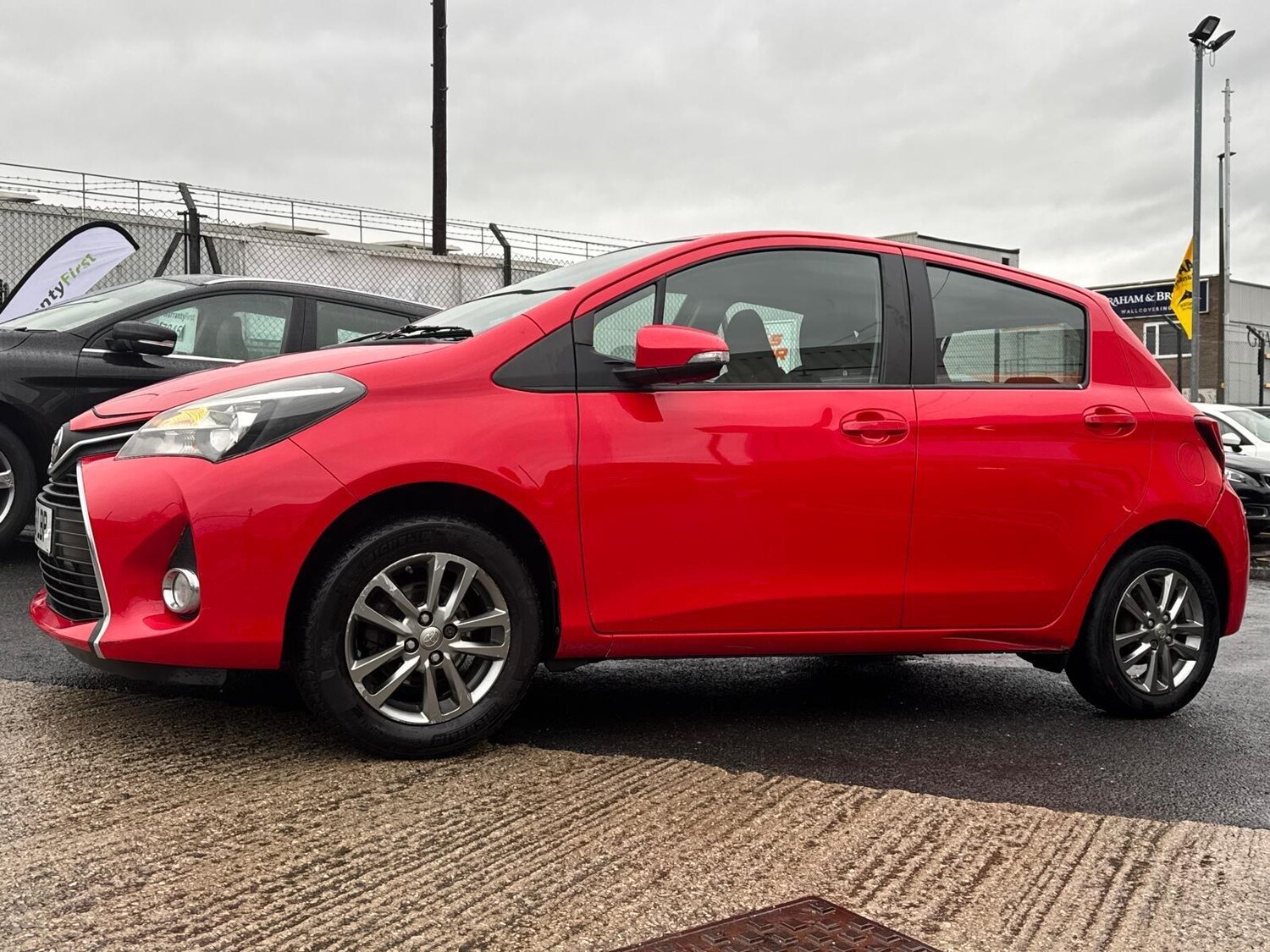 Used Toyota Yaris for sale - 78147995: Photo 9