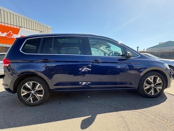 Used Volkswagen Touran 2019 for sale - 78428956: Photo