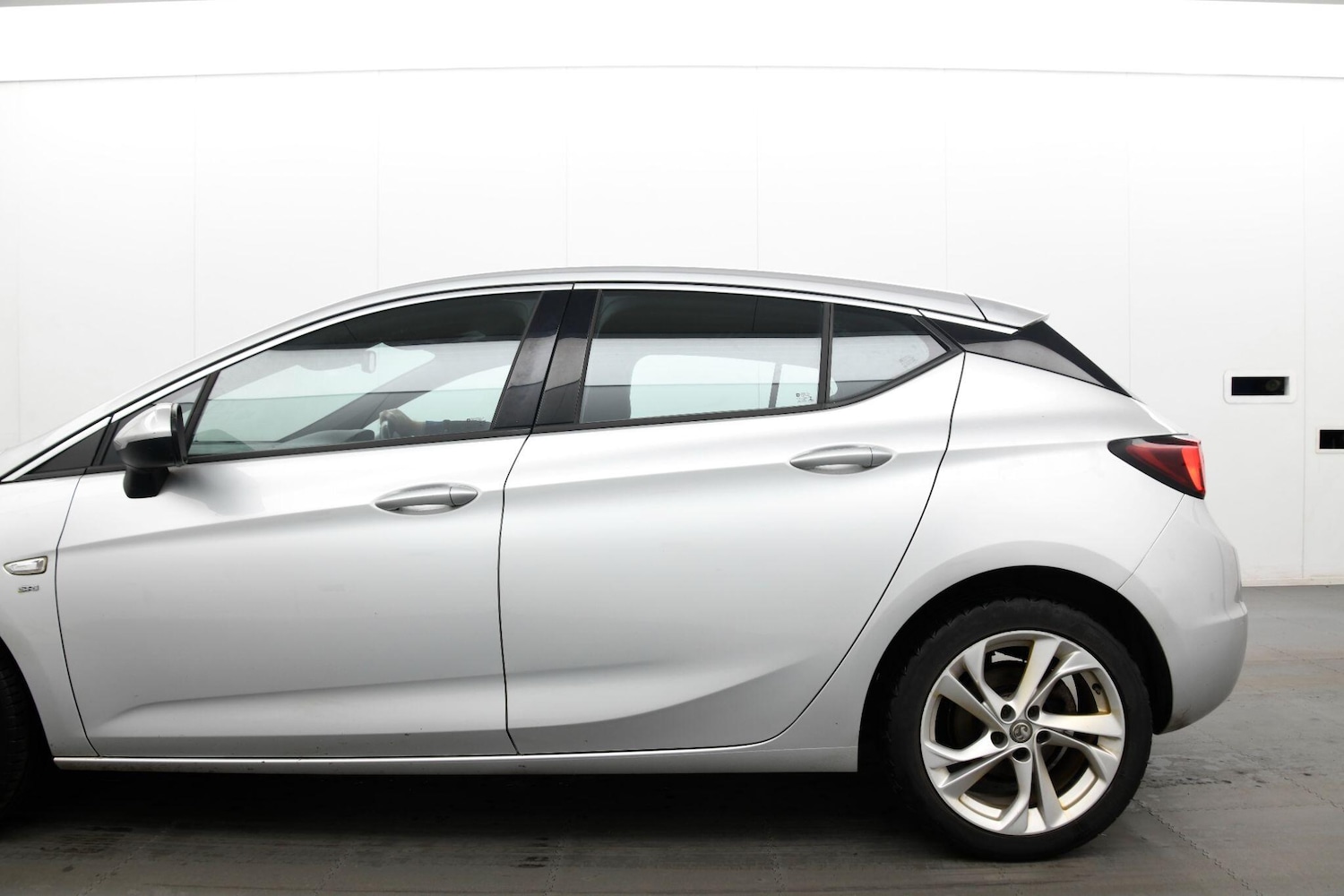 Used Vauxhall Astra 2016 for sale - 77190964: Photo 8