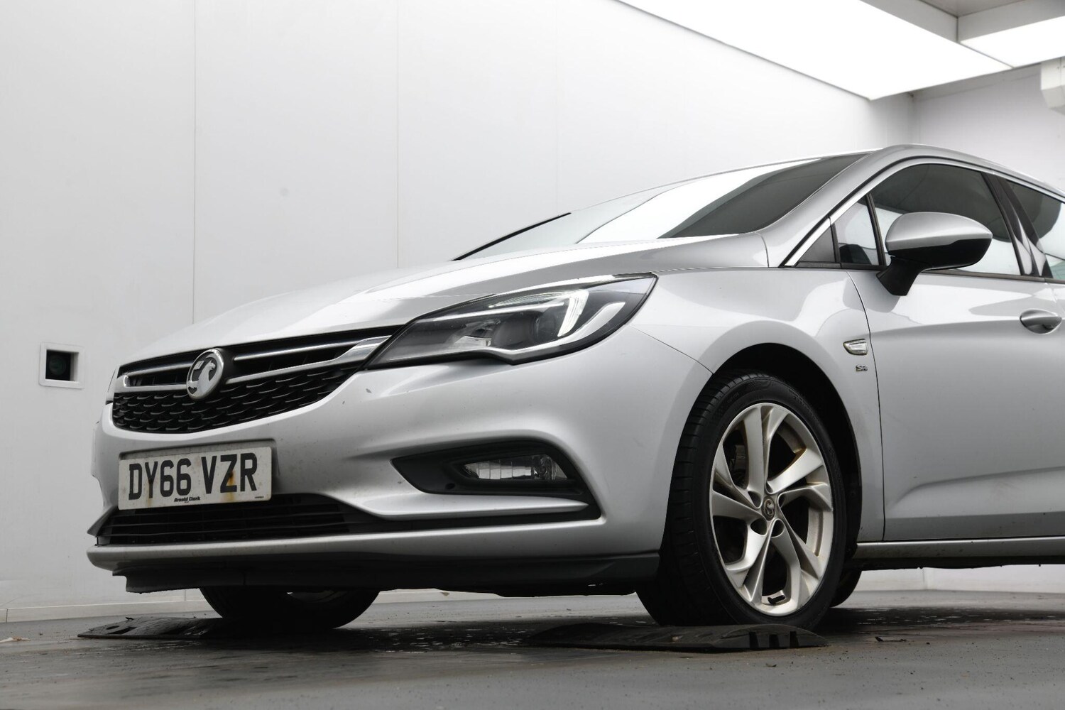 Used Vauxhall Astra 2016 for sale - 77190964: Photo 9
