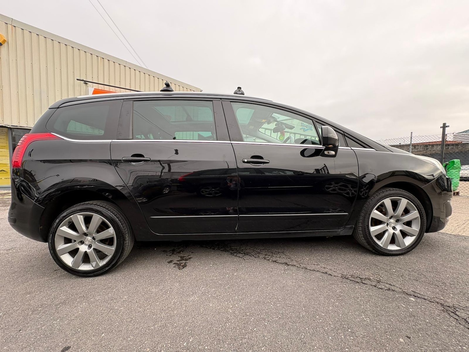 Used Peugeot 5008 2016 for sale - 77331269: Photo 13