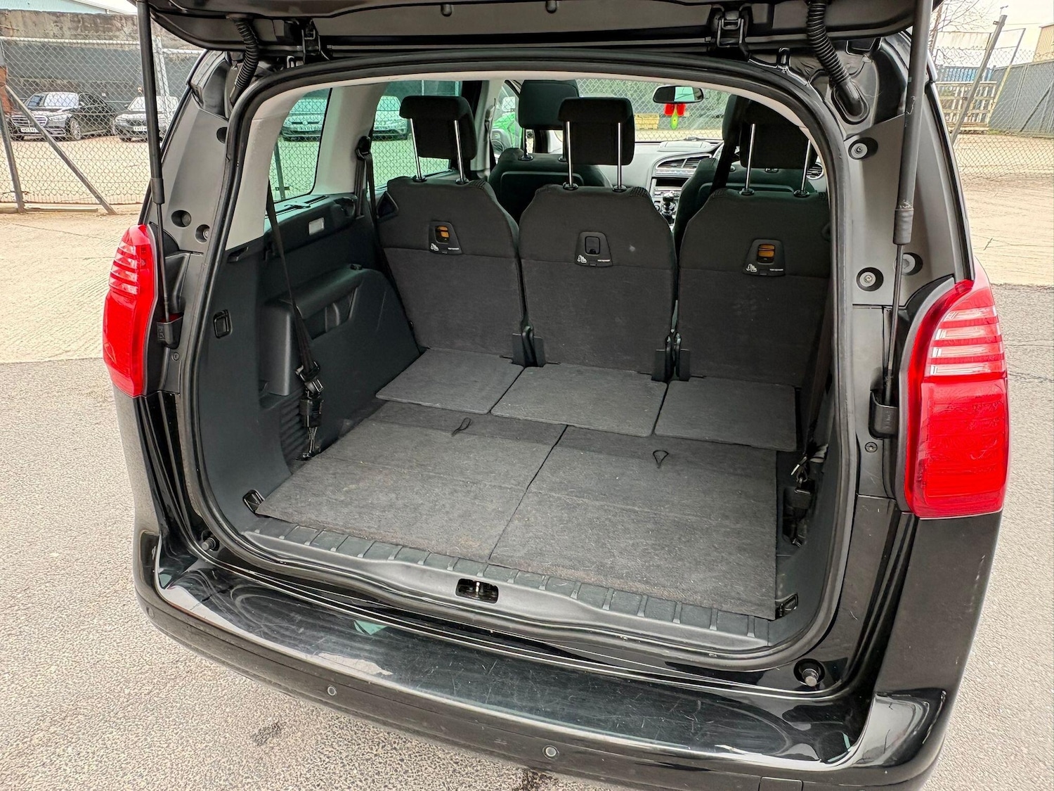 Used Peugeot 5008 2016 for sale - 77331269: Photo 52