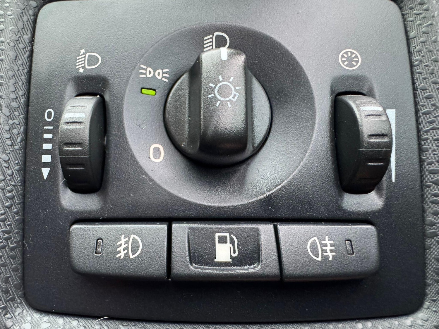 Used Volvo C30 2010 for sale - 77424846: Photo 20