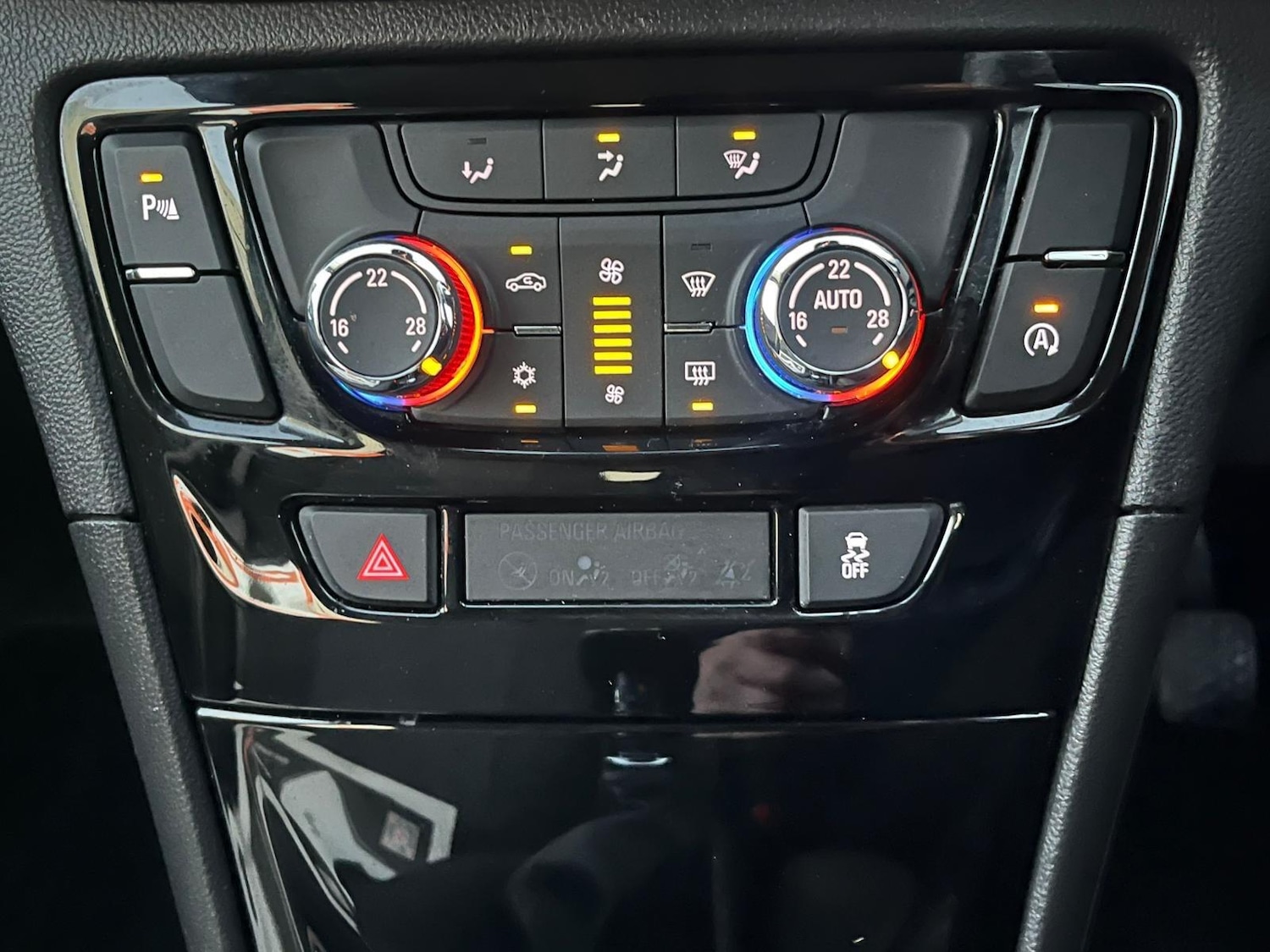 Used Vauxhall Mokka X for sale - 76702047: Photo 22