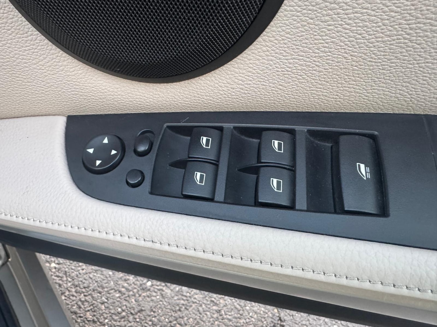 Used BMW 3 Series 2011 for sale - 77163626: Photo 29