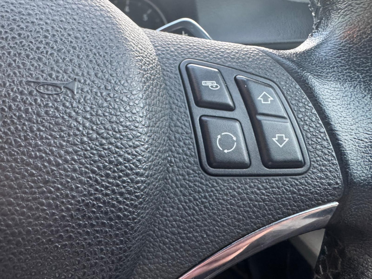 Used BMW 3 Series 2011 for sale - 77163626: Photo 30