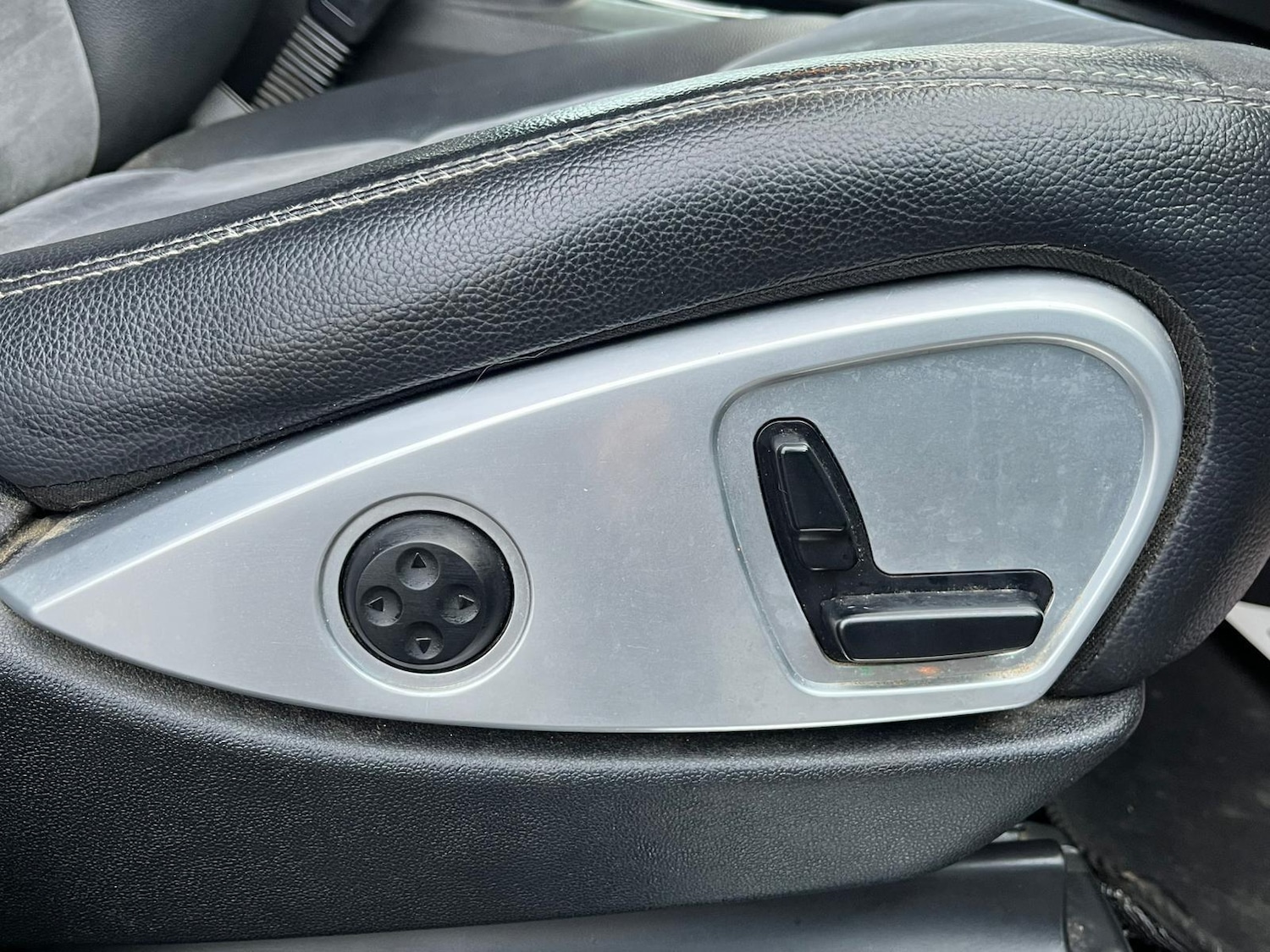 Used Mercedes-Benz M Class 2011 for sale - 76752683: Photo 20