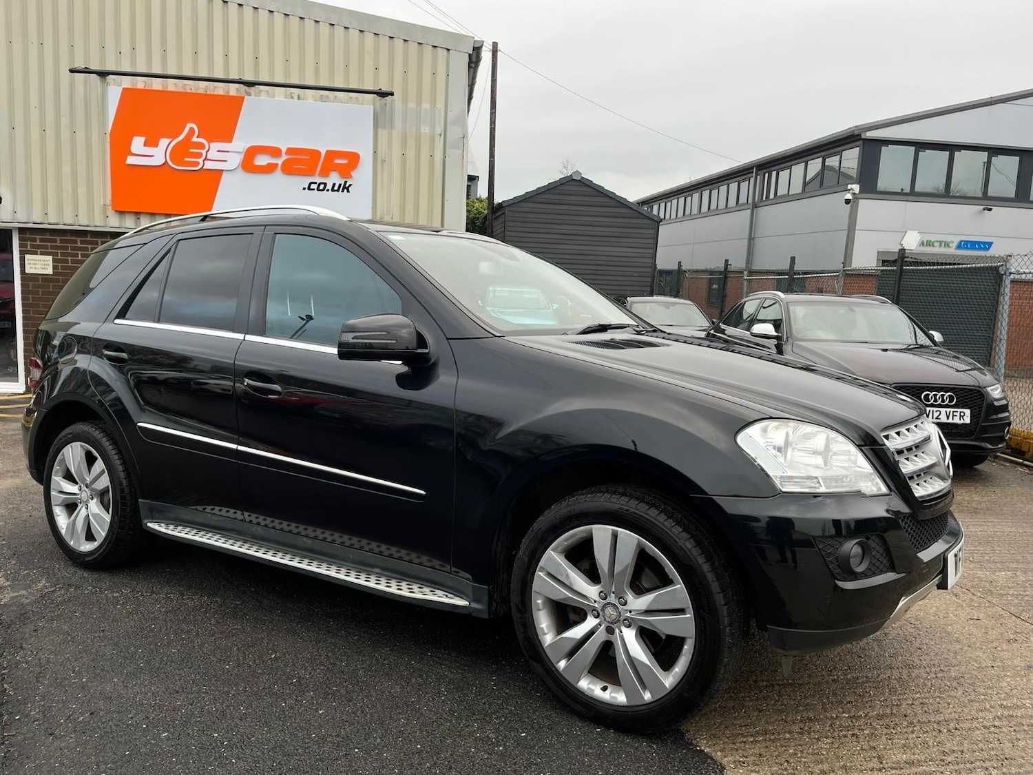 Used Mercedes-Benz M Class 2011 for sale - 76752683: Photo 6