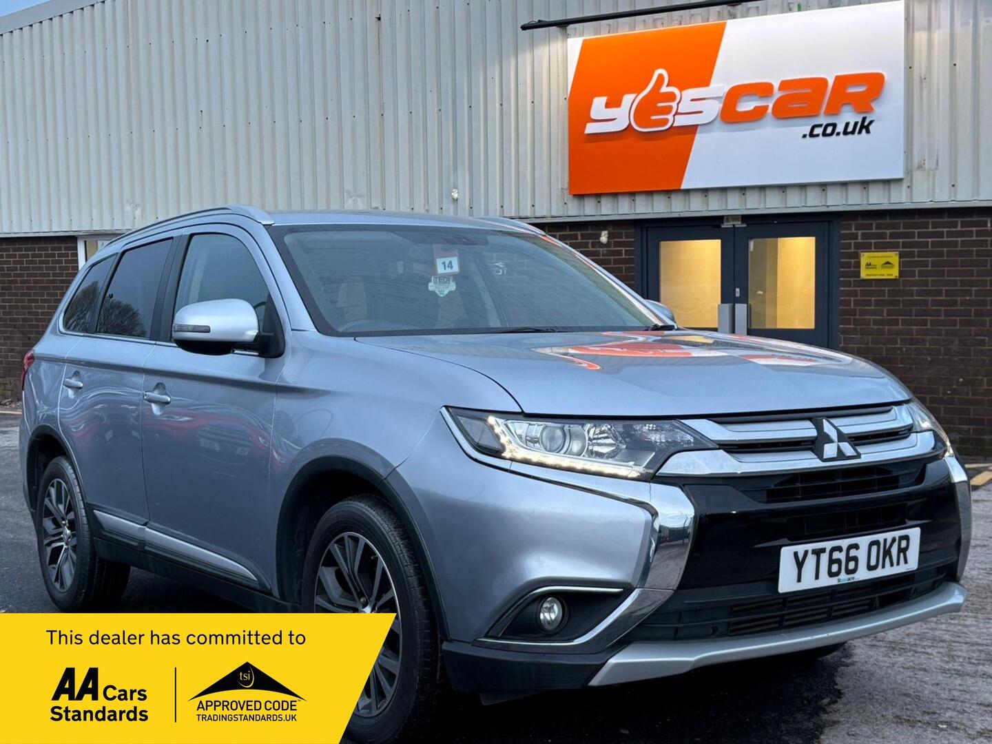 Used Mitsubishi Outlander 2016 for sale - 76865949: Photo 1