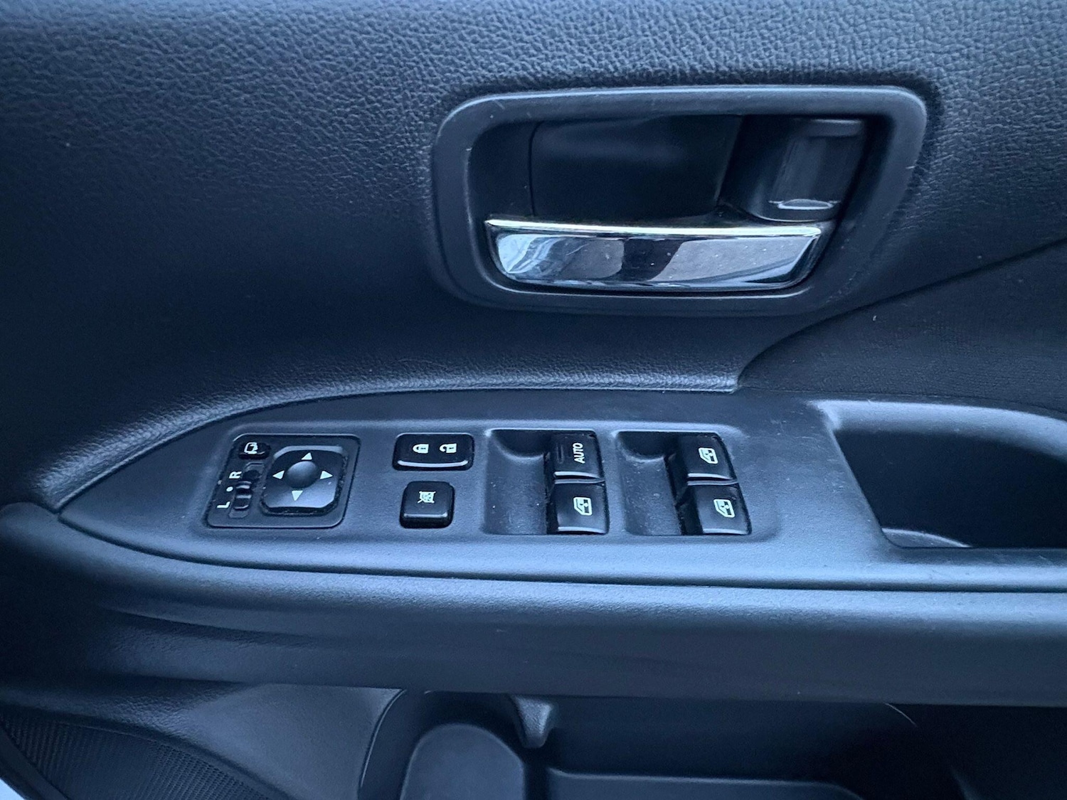 Used Mitsubishi Outlander 2016 for sale - 76865949: Photo 18