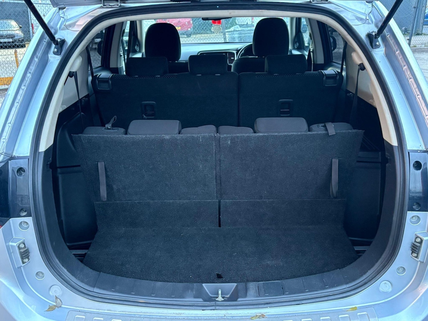 Used Mitsubishi Outlander 2016 for sale - 76865949: Photo 29