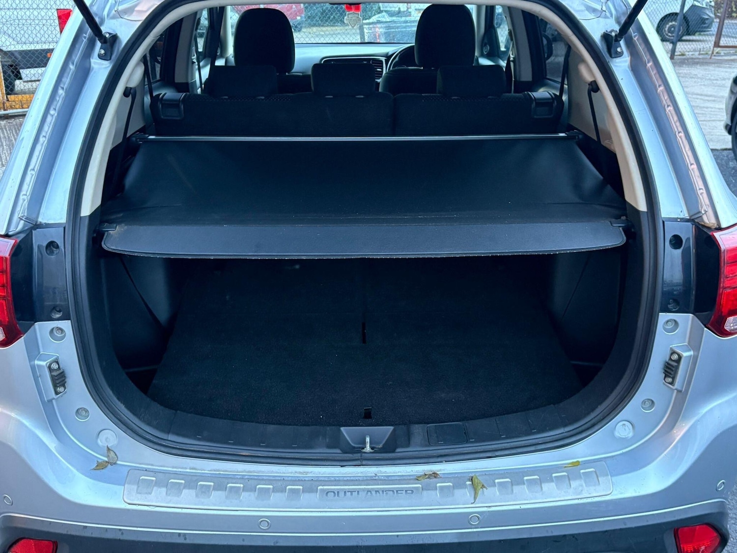 Used Mitsubishi Outlander 2016 for sale - 76865949: Photo 31