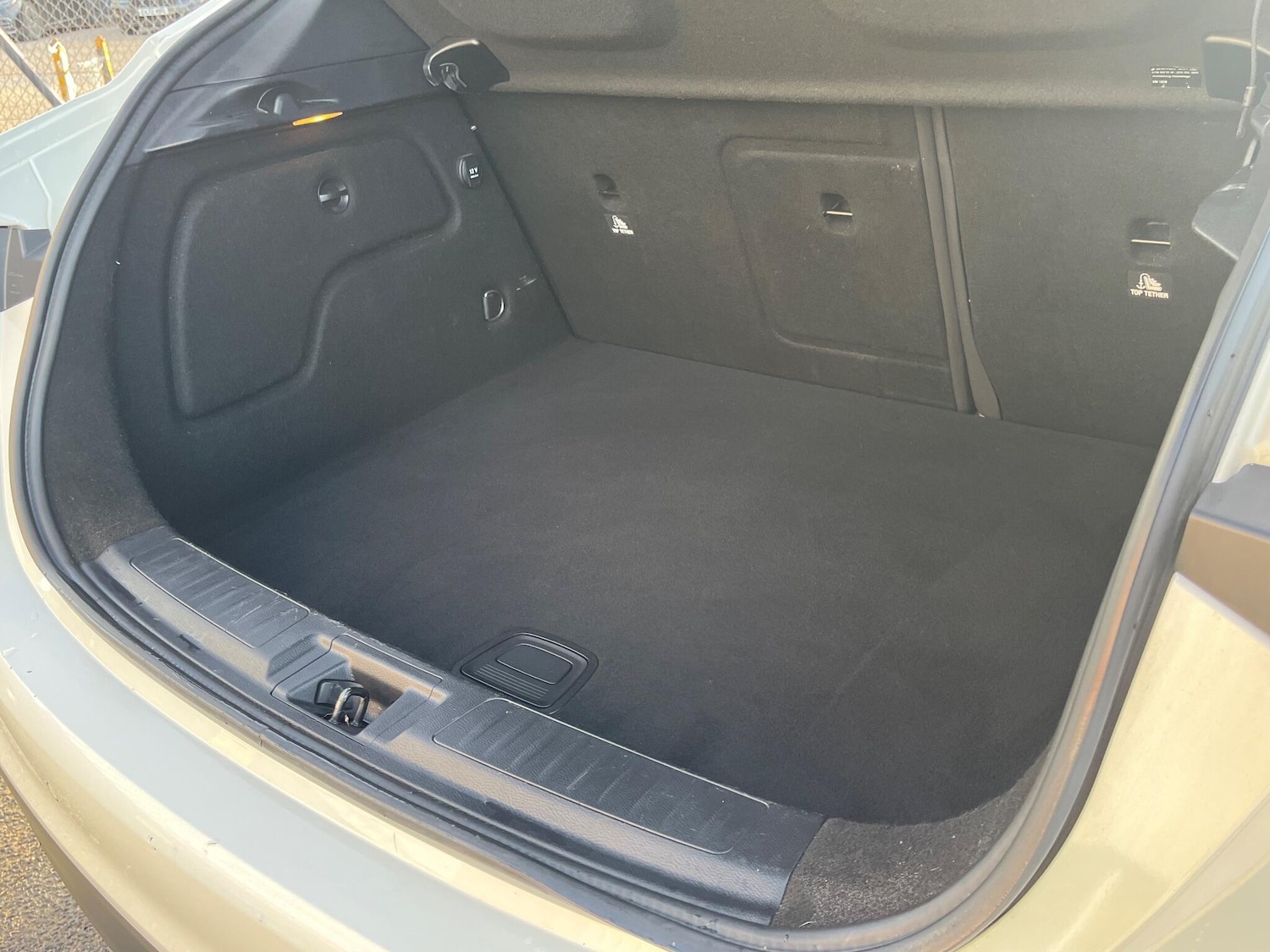 Used Infiniti Q30 2017 for sale - 76913644: Photo 40