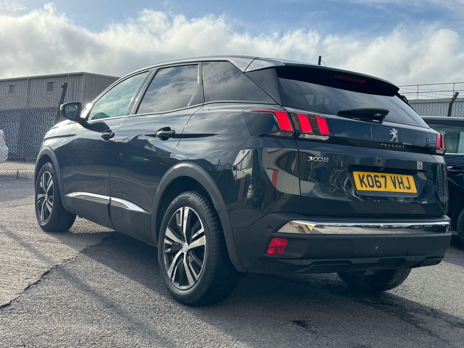 Used Peugeot 3008 2018 for sale - 77315351: Photo 4