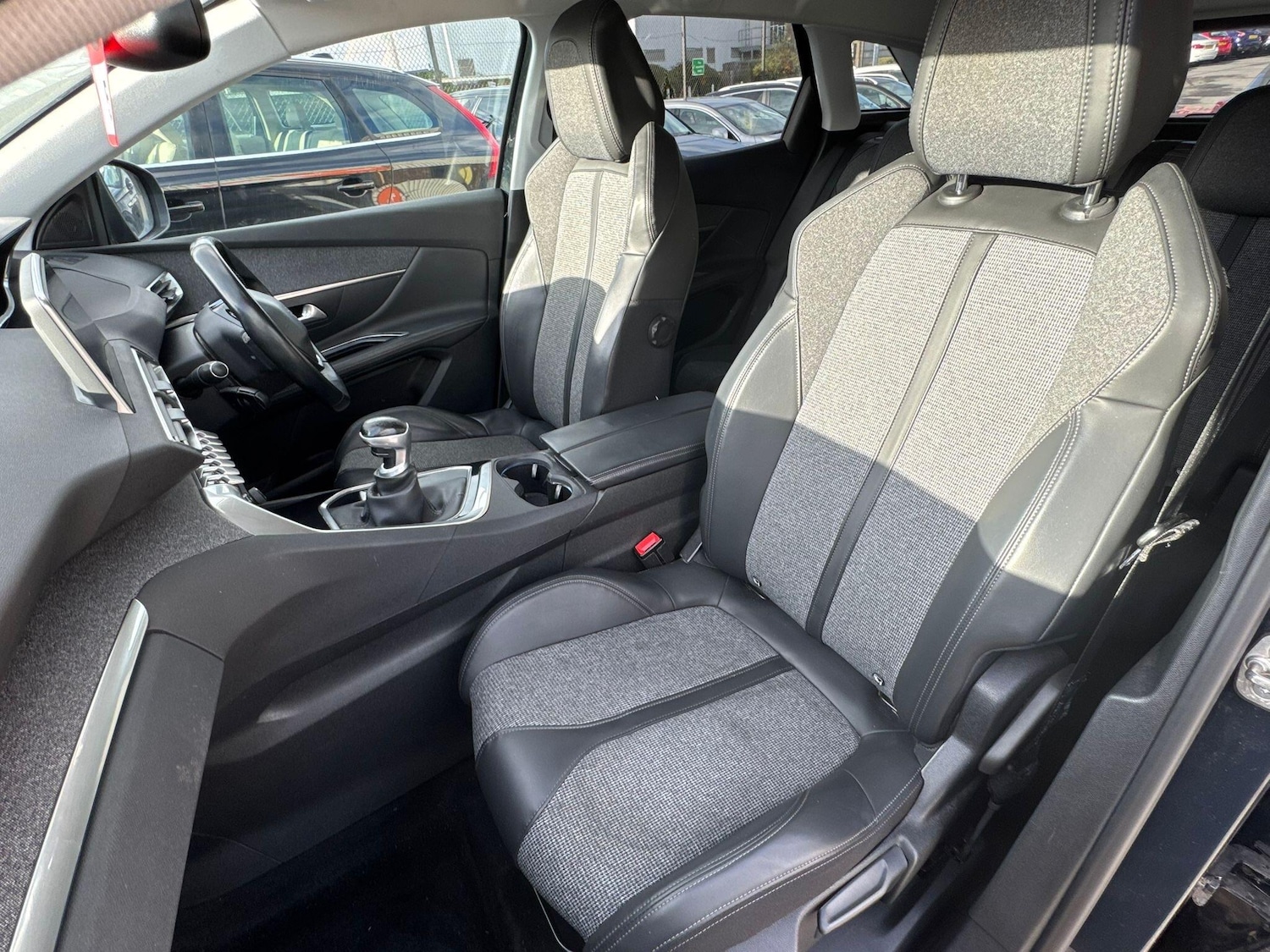 Used Peugeot 3008 2018 for sale - 77315351: Photo 46