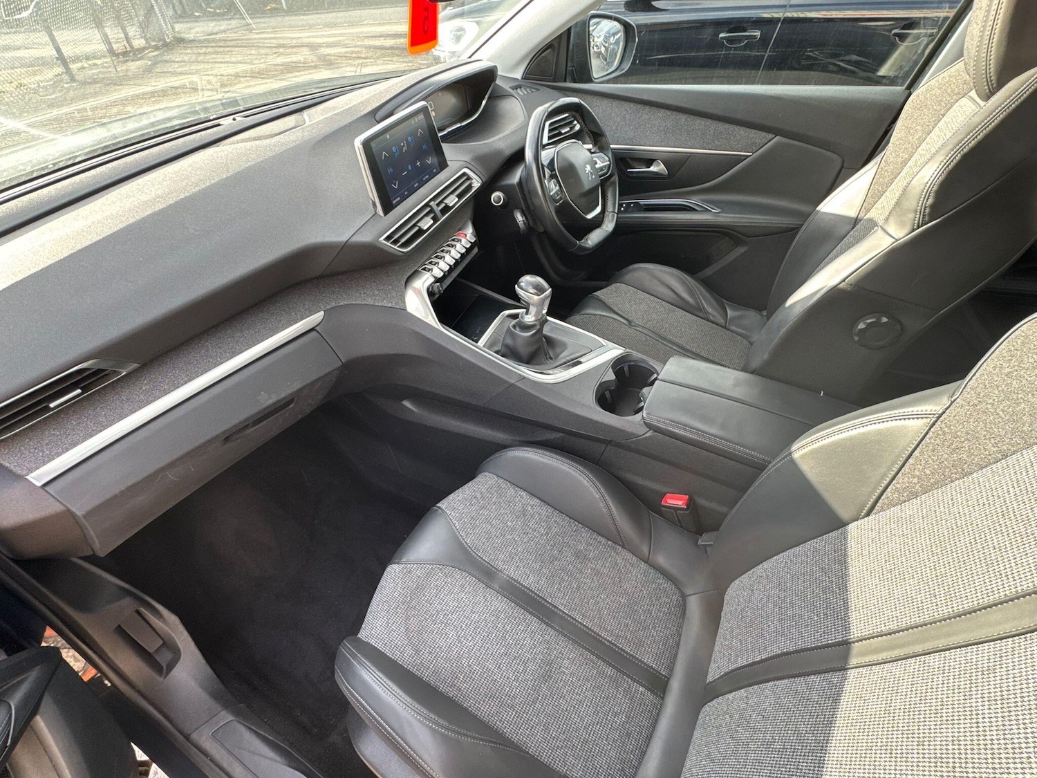 Used Peugeot 3008 2018 for sale - 77315351: Photo 47