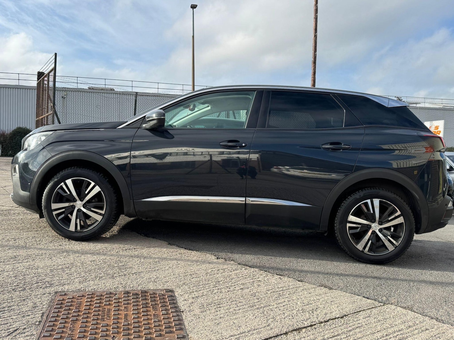 Used Peugeot 3008 2018 for sale - 77315351: Photo 5