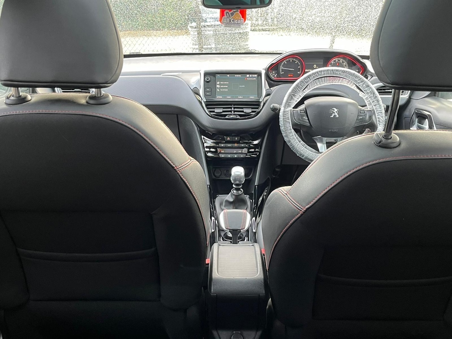 Used Peugeot 2008 2017 for sale - 76666849: Photo 12