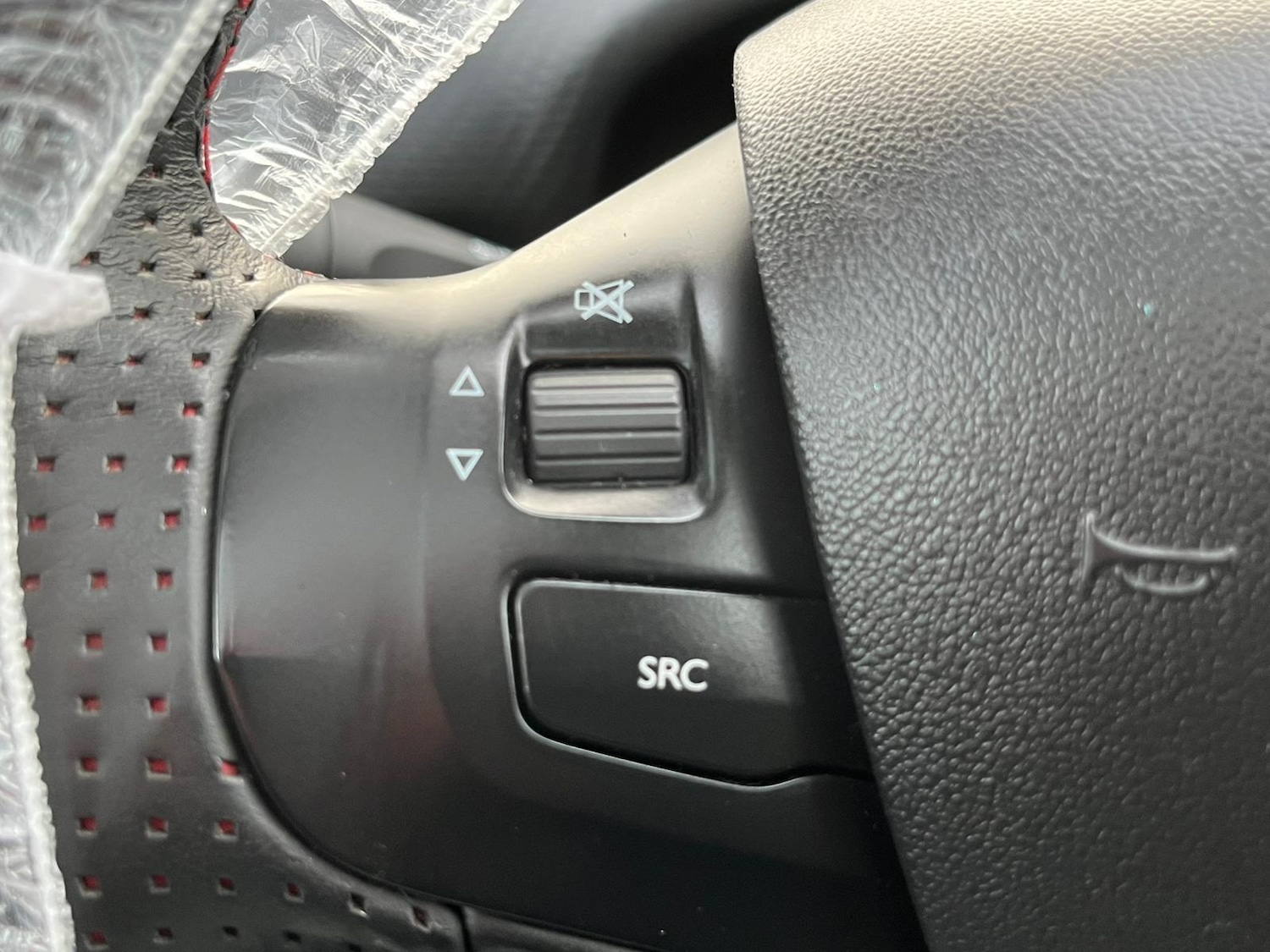 Used Peugeot 2008 2017 for sale - 76666849: Photo 20