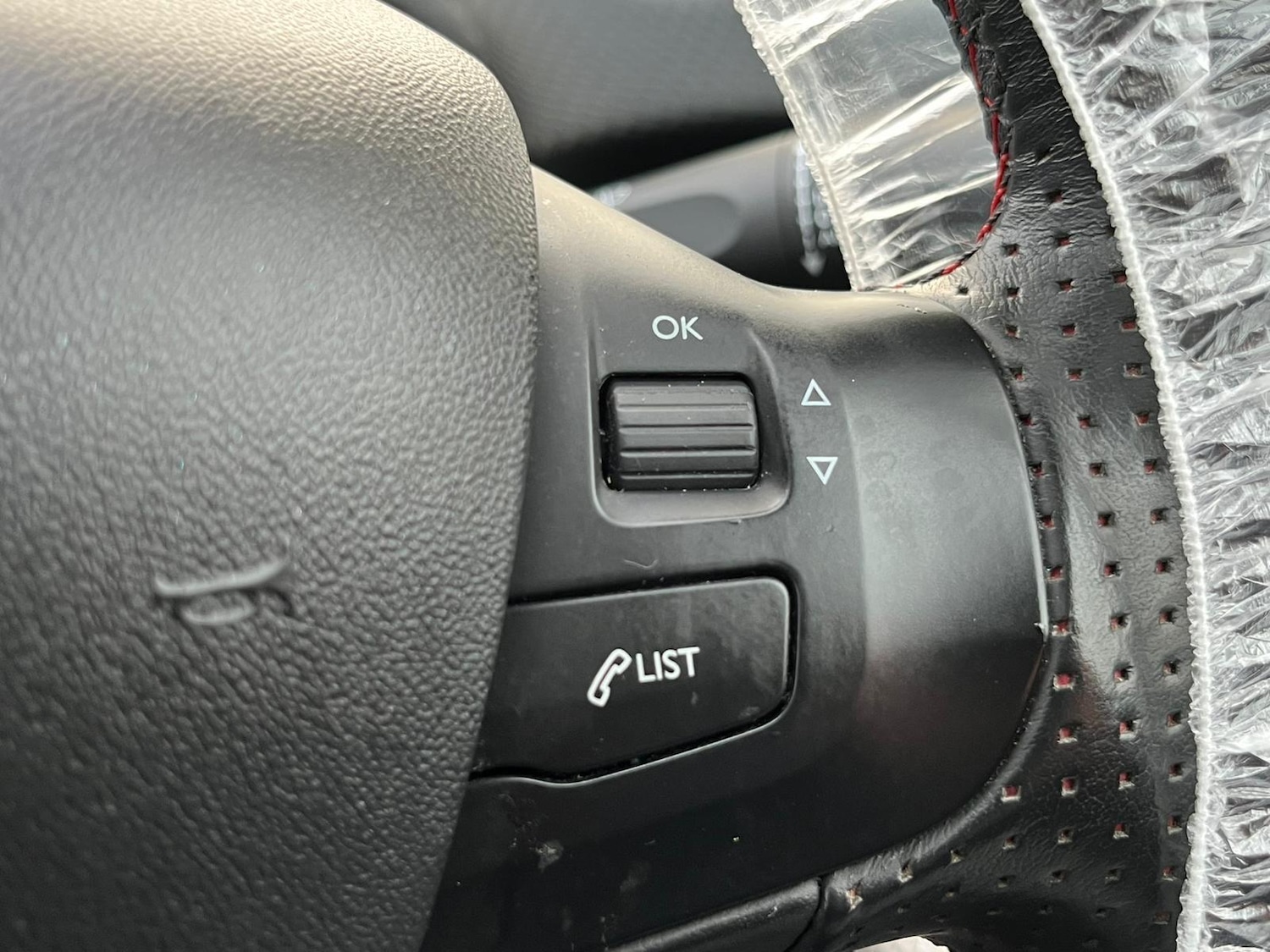 Used Peugeot 2008 2017 for sale - 76666849: Photo 22