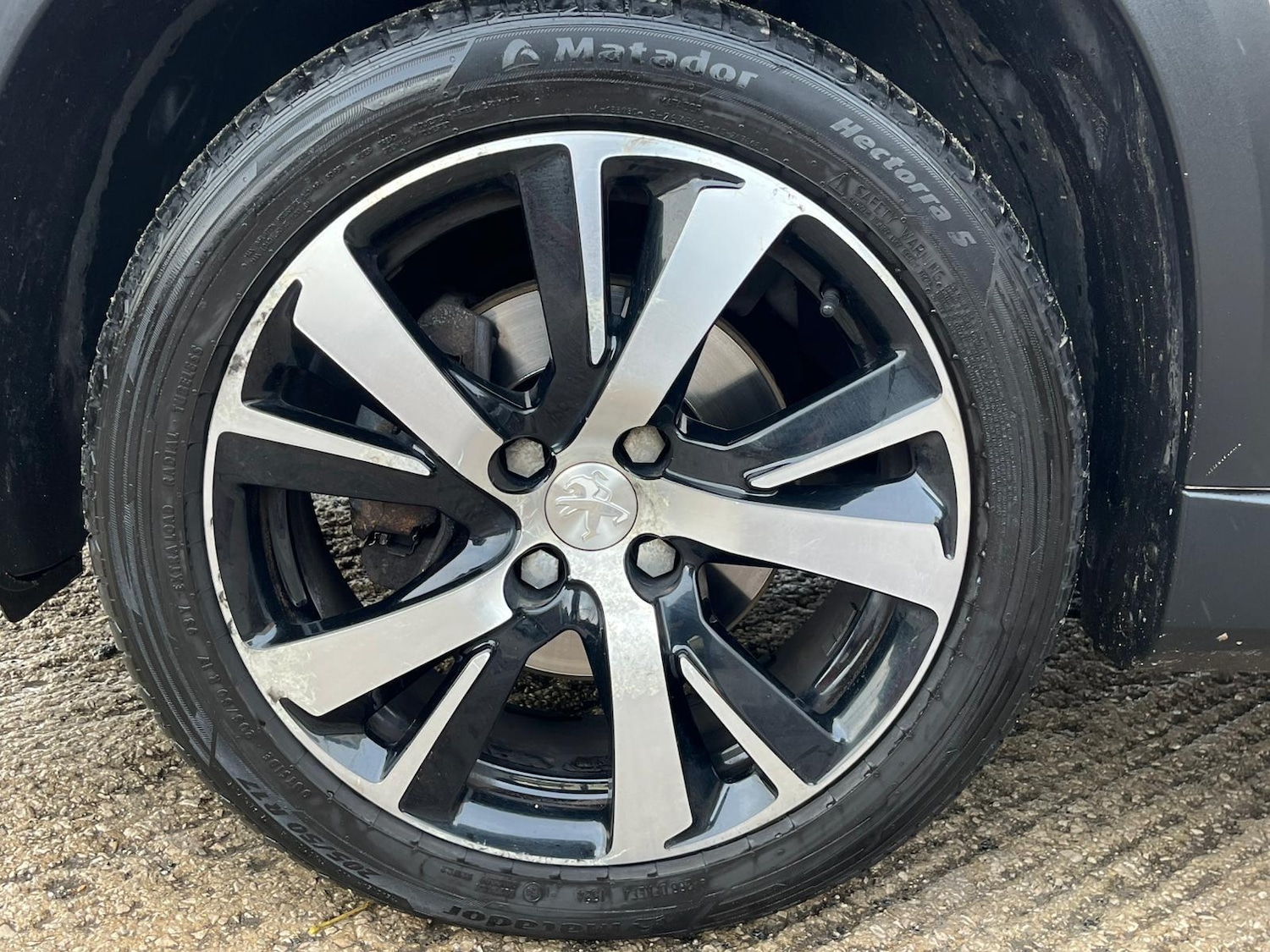 Used Peugeot 2008 2017 for sale - 76666849: Photo 28