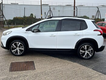 Used Peugeot 2008 2017 for sale - 76666849: Photo