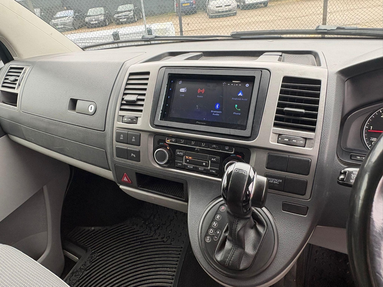 Used Volkswagen Transporter Shuttle 2014 for sale - 78099921: Photo 22