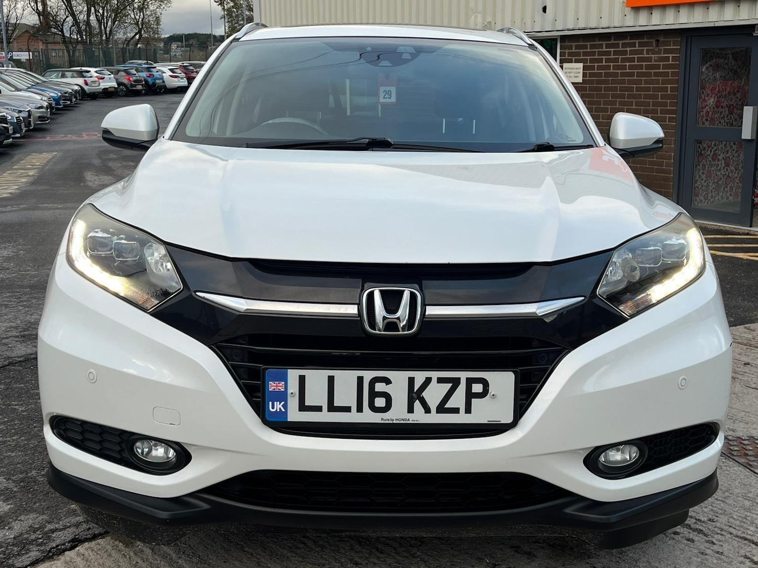 Used Honda HR-V 2016 for sale - 76689703: Photo 4