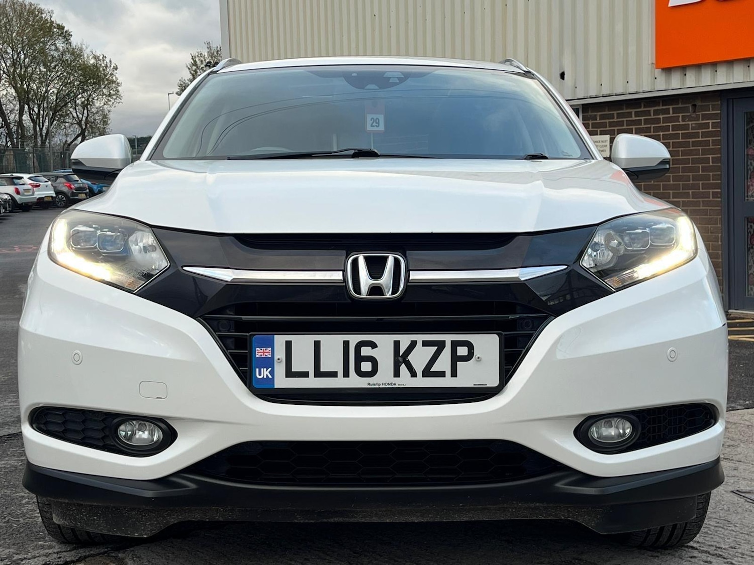 Used Honda HR-V 2016 for sale - 76689703: Photo 7