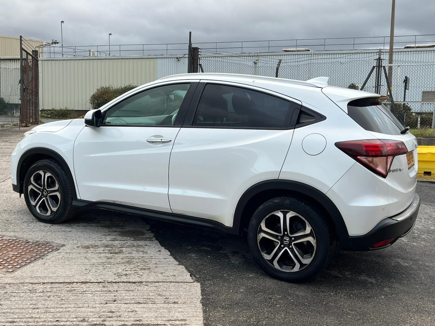 Used Honda HR-V 2016 for sale - 76689703: Photo 8