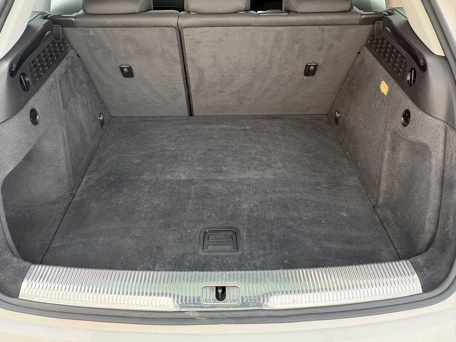 Used Audi Q3 for sale - 78116121: Photo 36