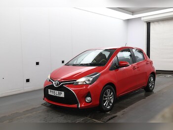 Used Toyota Yaris 2015 for sale - 77190968: Photo
