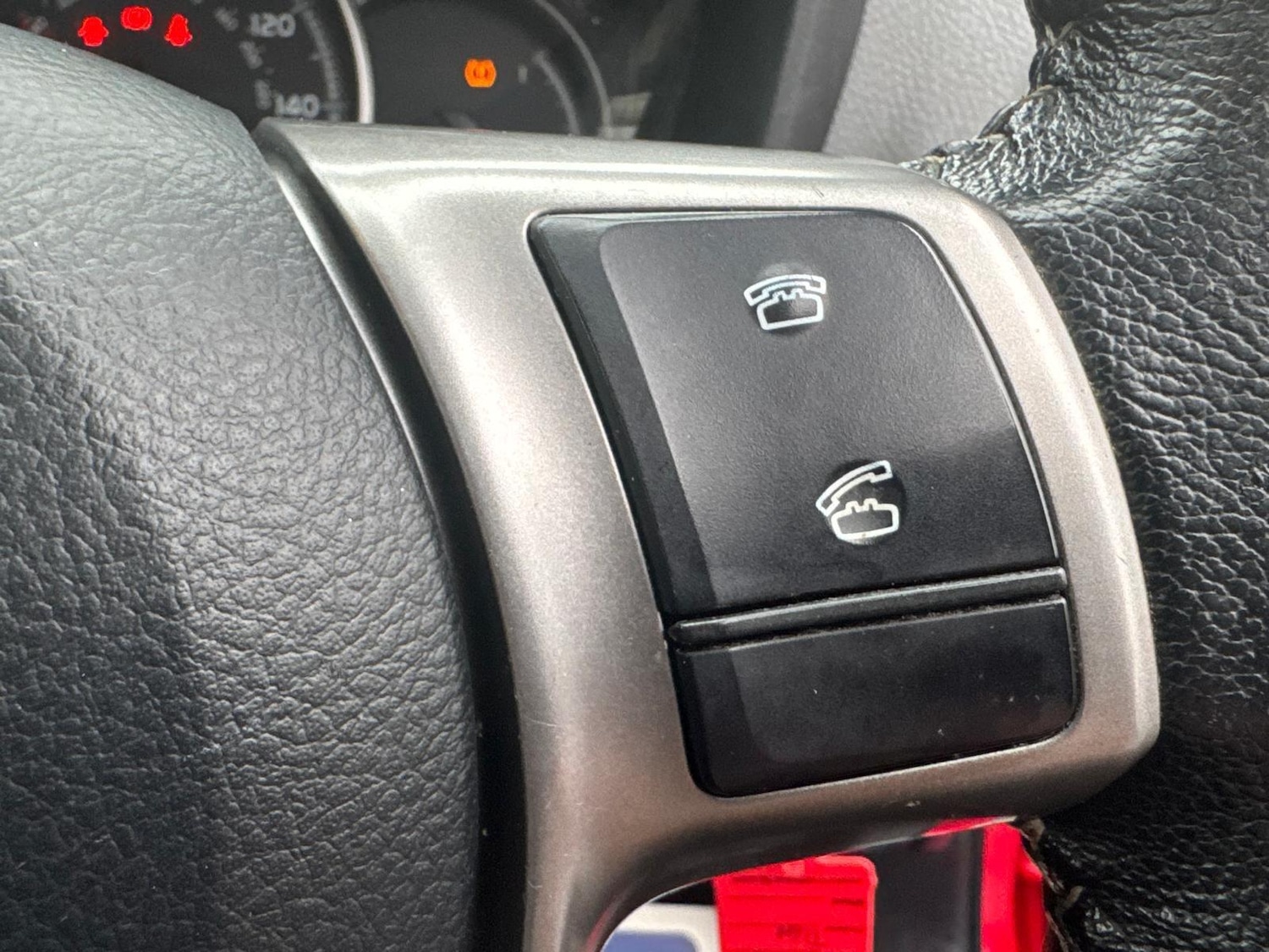 Used Toyota Yaris 2015 for sale - 77190968: Photo 38