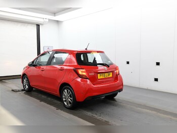 Used Toyota Yaris 2015 for sale - 77190968: Photo