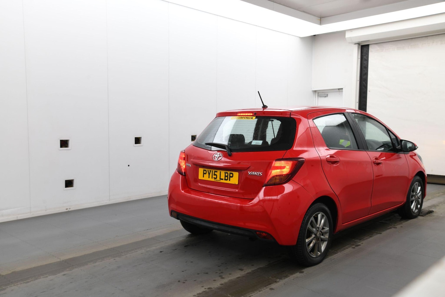 Used Toyota Yaris 2015 for sale - 77190968: Photo 5